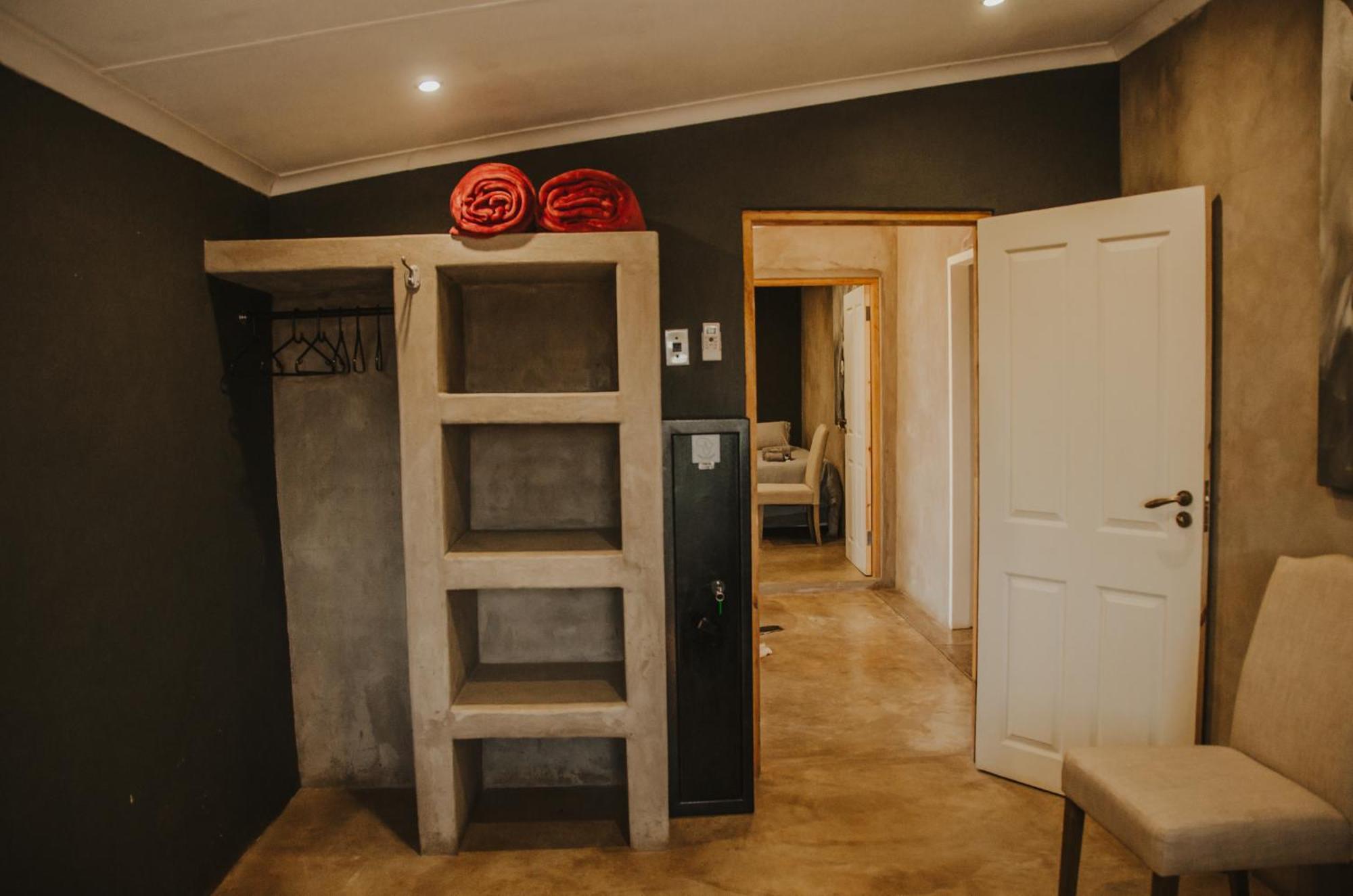 Wilgeboomsdrift Safaris Apartment โมดิมอเลอ ภายนอก รูปภาพ